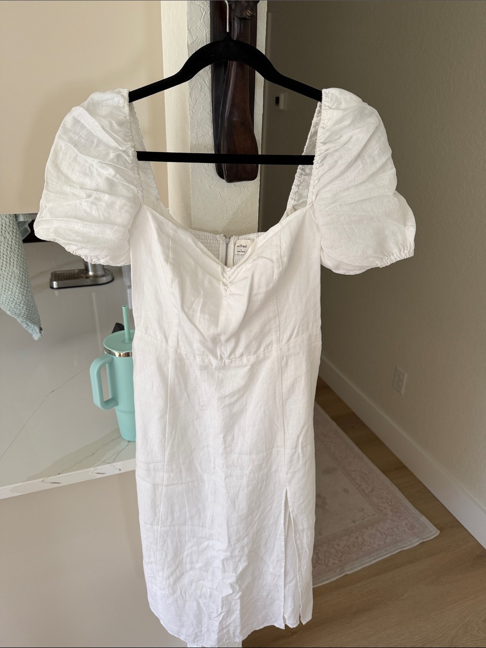 Wilfred White Puff-Sleeve Linen Dress